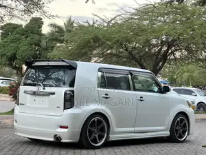 Toyota Corolla Rumion 2009 White