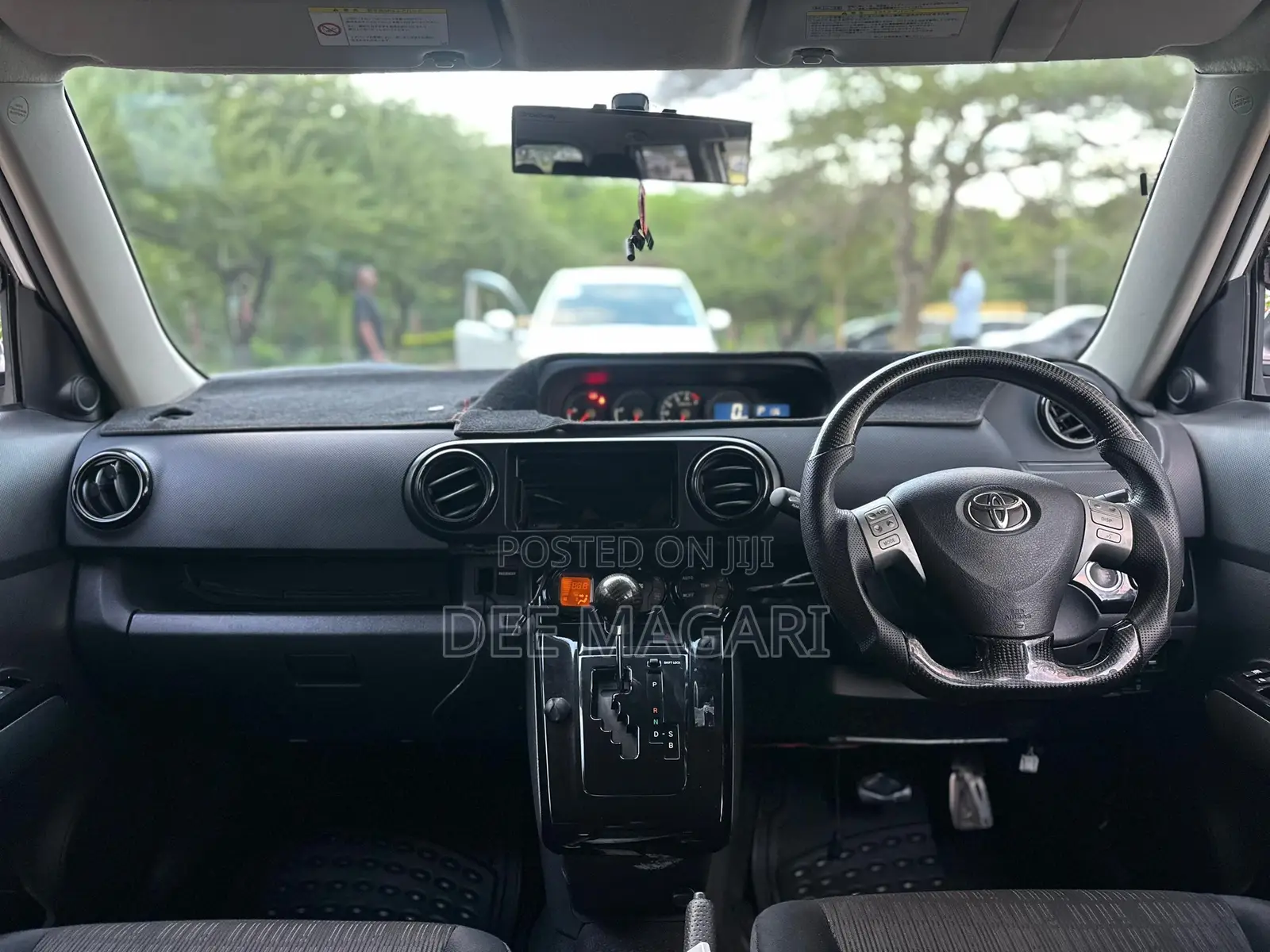 Toyota Corolla Rumion 2009 White