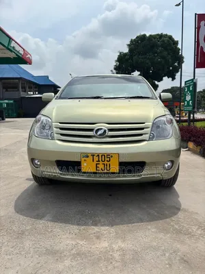 Toyota IST 2006 Brown