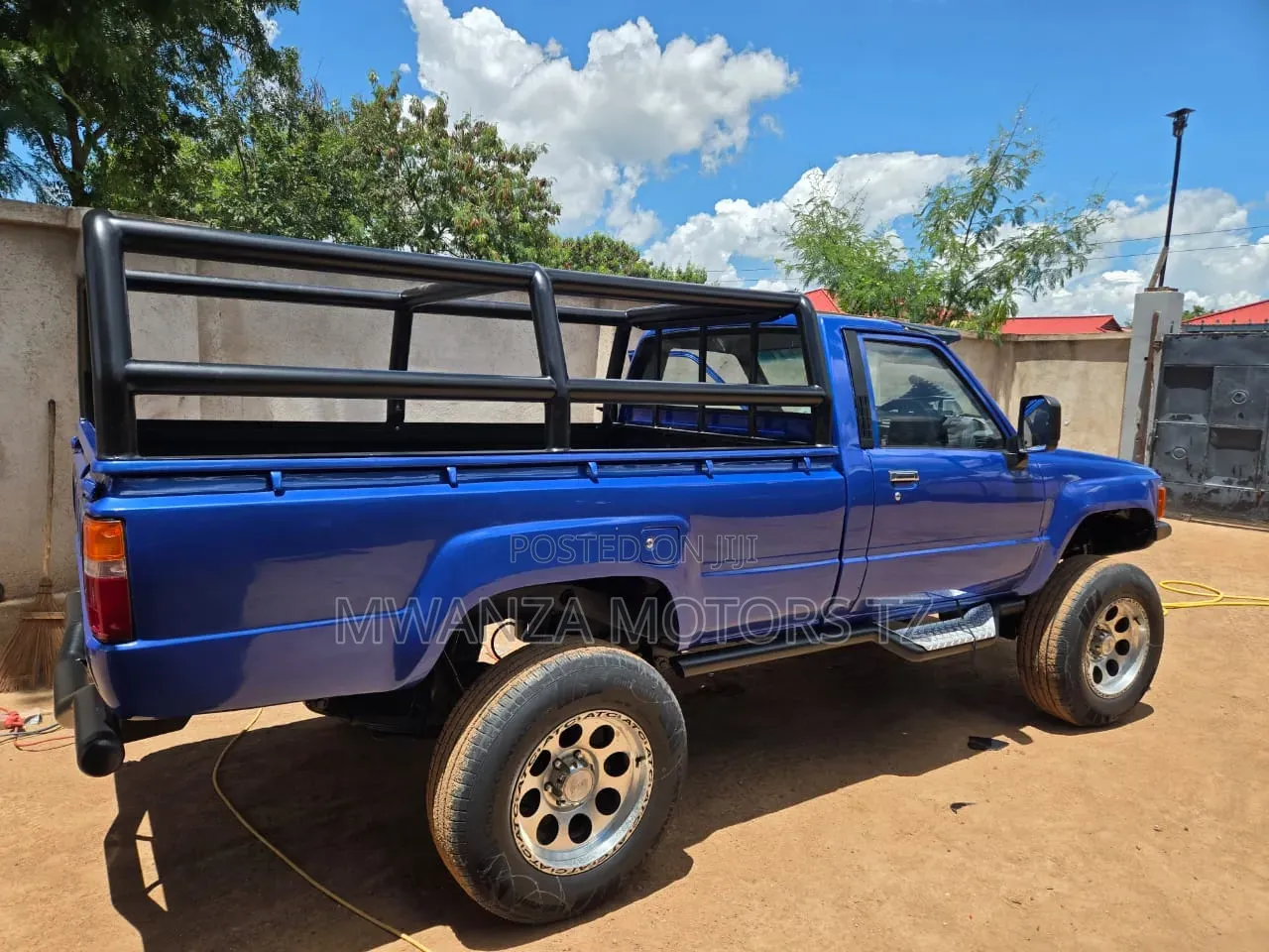 Toyota Hilux 1997 Blue