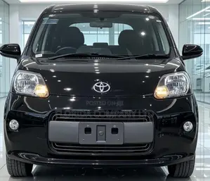 Toyota Porte 2015 Black