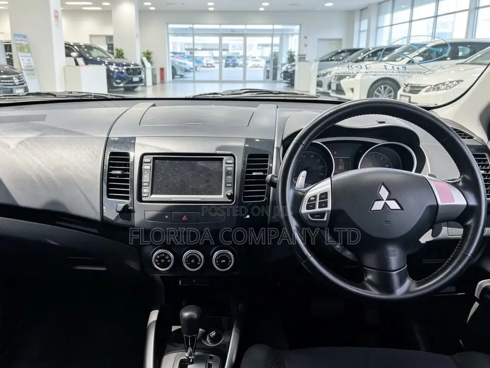 Mitsubishi Outlander 2009 Gray