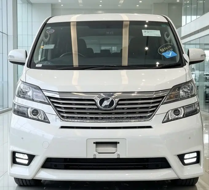 Toyota Alphard 2009 White