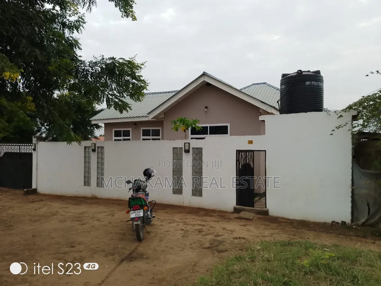 3bdrm House in Mchakama Real, Bunju for sale