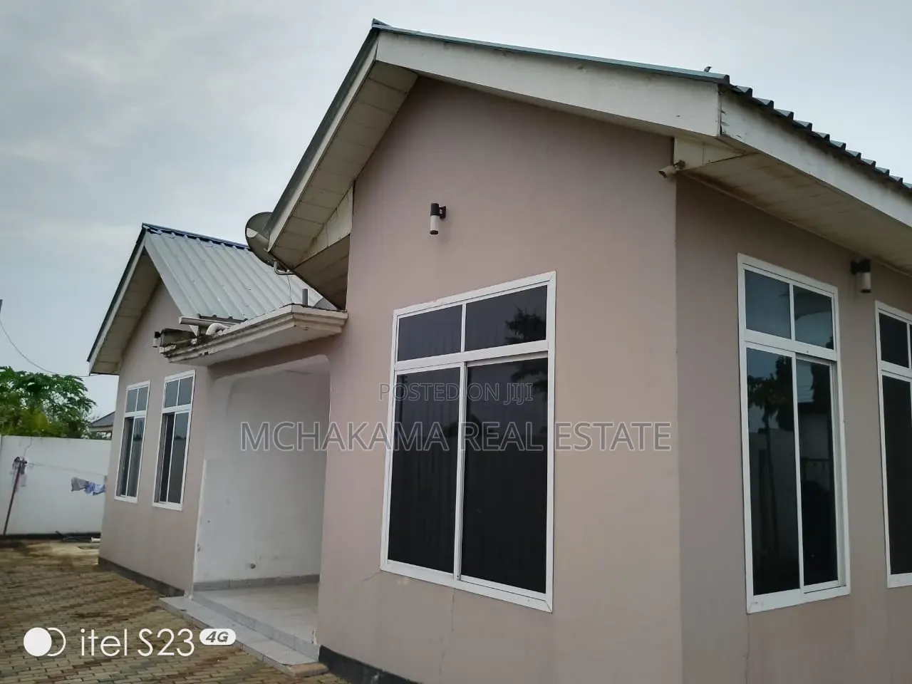 3bdrm House in Mchakama Real, Bunju for sale