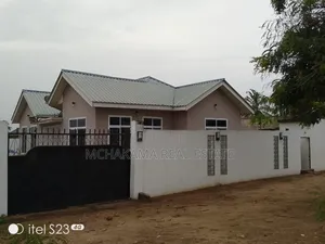 3bdrm House in Mchakama Real, Bunju for sale