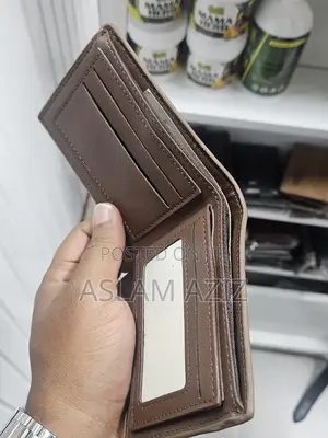 Wallet Za Kiume Na Kike