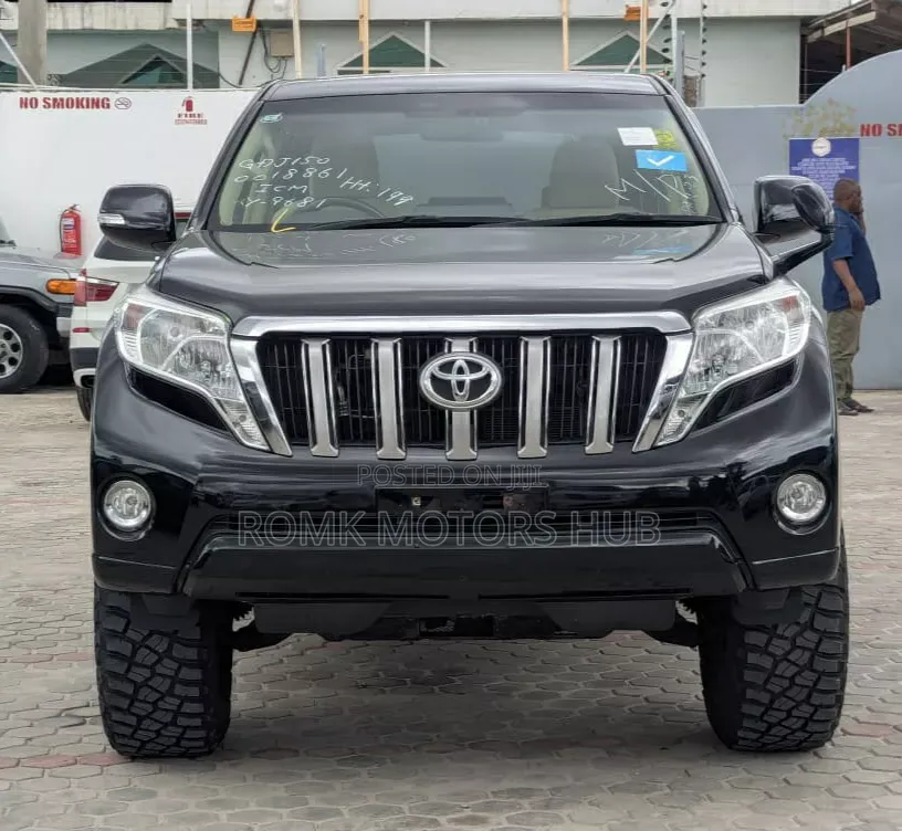 Toyota Land Cruiser Prado 2017 Black