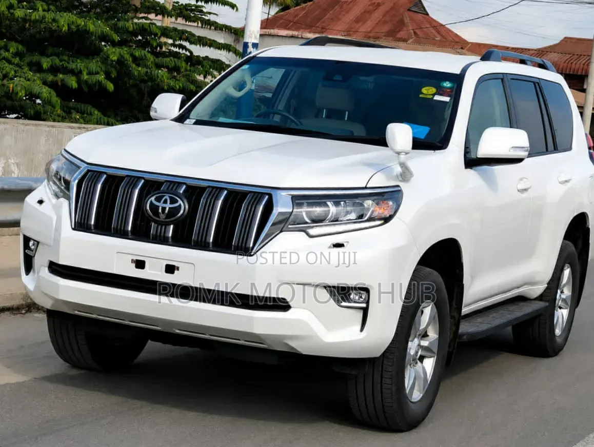 Toyota Land Cruiser Prado 2019 White