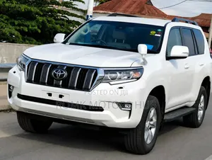 Toyota Land Cruiser Prado 2019 White