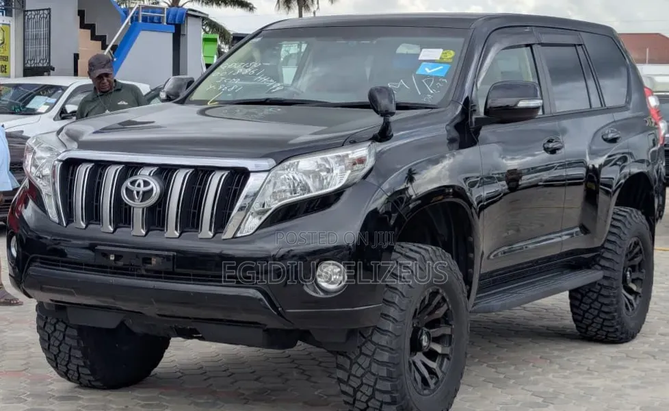 Toyota Land Cruiser Prado 2017 Black