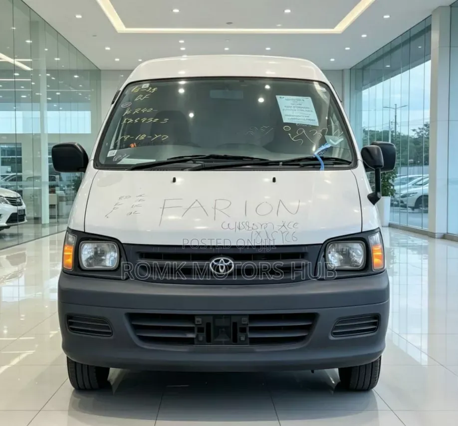 Toyota TownAce Noah 2001 White