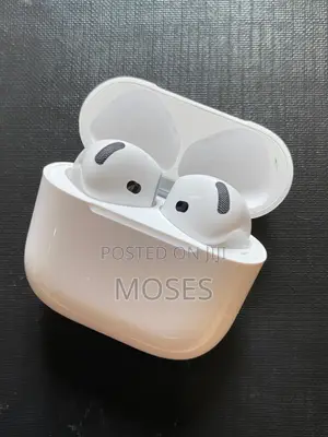 Original Airpods 4 Without Noise Cancelling