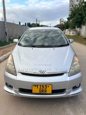 Toyota Wish 2010 Silver