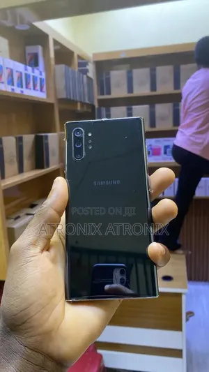New Samsung Galaxy Note 10 Plus 256 GB Black