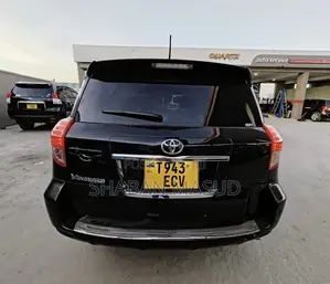 Toyota Vanguard 2010 Black