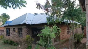 8bdrm House in Igoma for sale