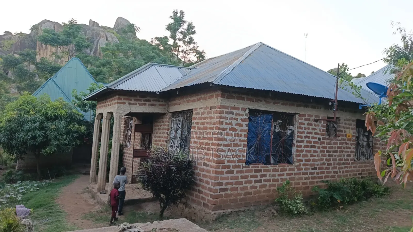 8bdrm House in Igoma for sale