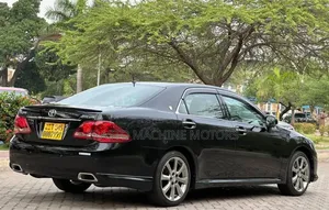 Toyota Crown 2010 Black