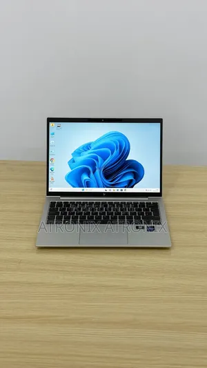 Laptop HP EliteBook 830 G9 16GB Intel Core i5 SSD 512GB