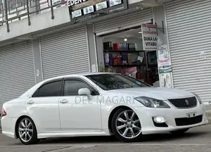 Toyota Crown 2009 White