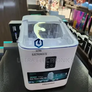 Hisense Ice Cube Maker With 100 L Tank and Capacity of 120kg Per Day