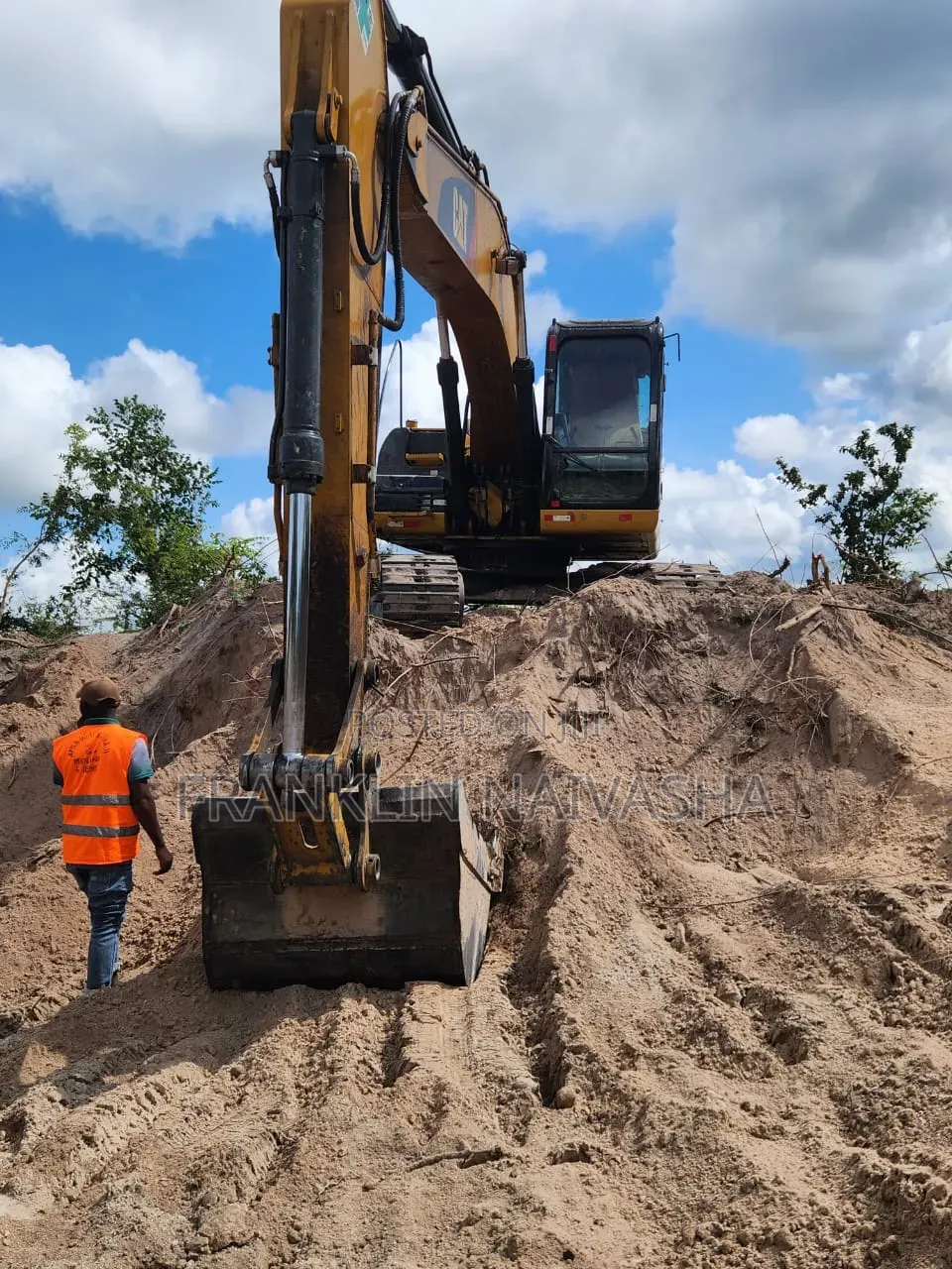 Caterpillar Excavator 320d for Sale