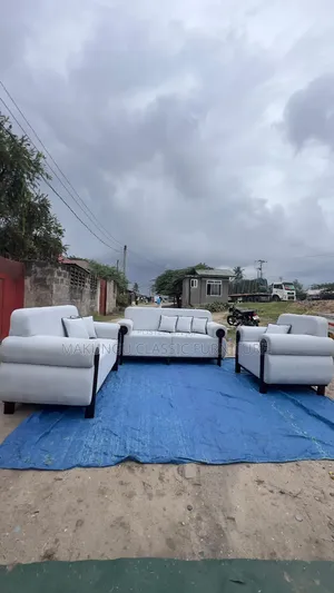 Sofa Sets Za 2,2,1 Ni Simple Na Smooth Materials