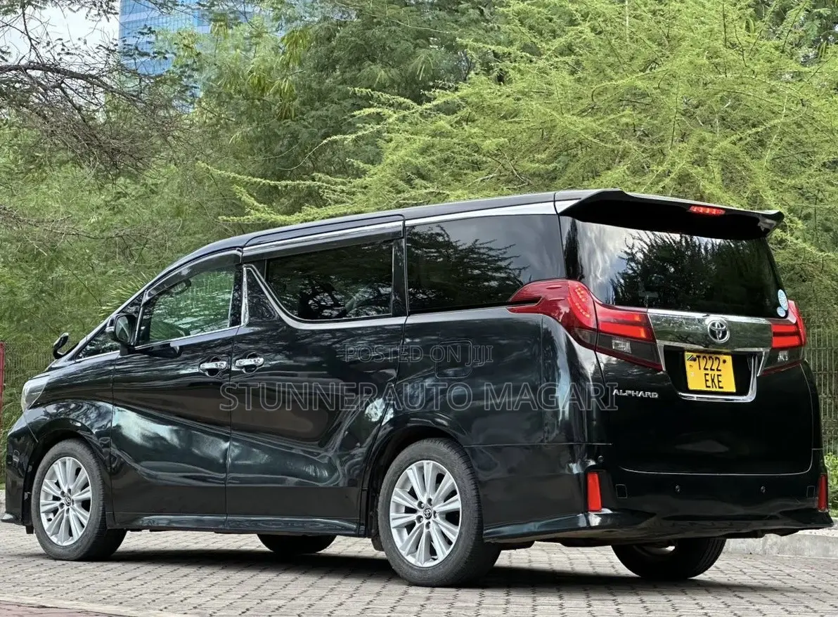 Toyota Alphard 2016 Black