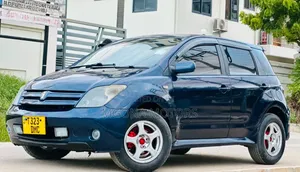 Toyota IST 2004 Blue