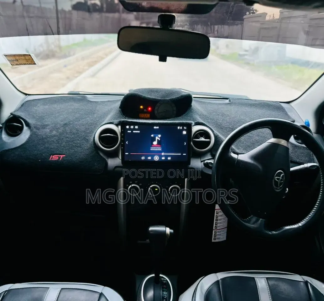 Toyota IST 2004 Blue