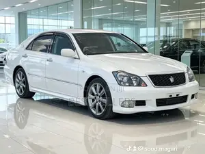 Toyota Crown 2006 White