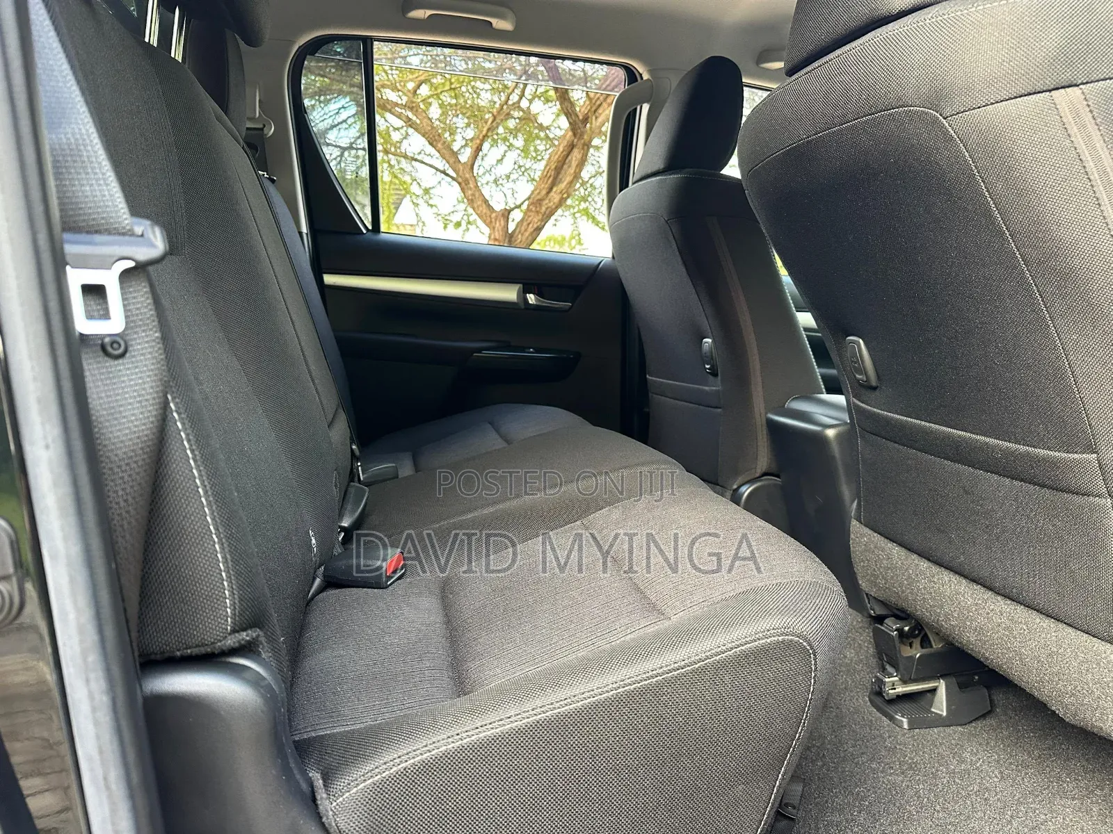 Toyota Hilux 2021 Black