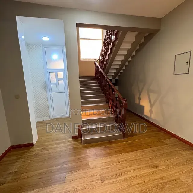 5bdrm House in Kahwa Real Estate, Kunduchi for rent