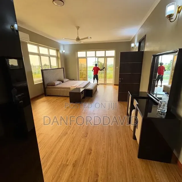 5bdrm House in Kahwa Real Estate, Kunduchi for rent