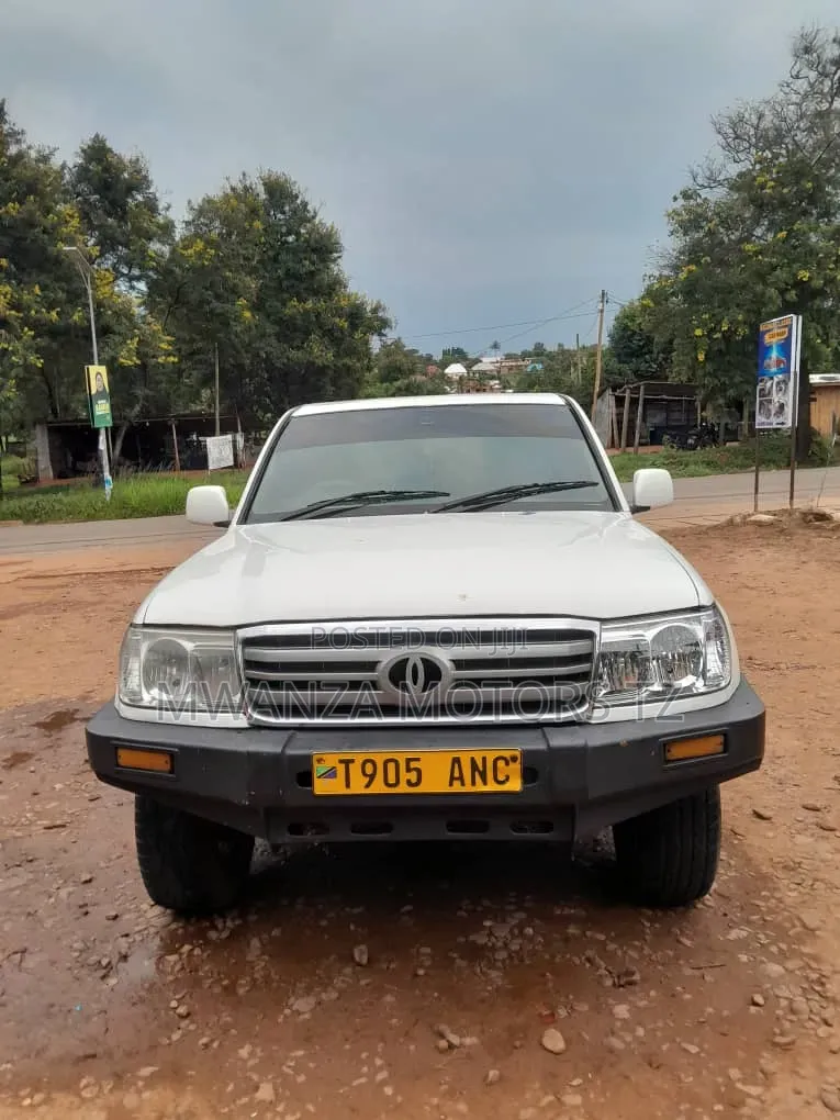 Toyota Land Cruiser 2002 Pearl