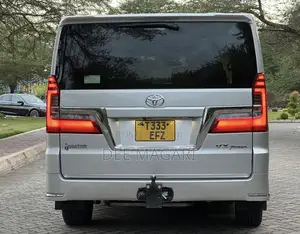 Toyota Quantum 2019 Silver