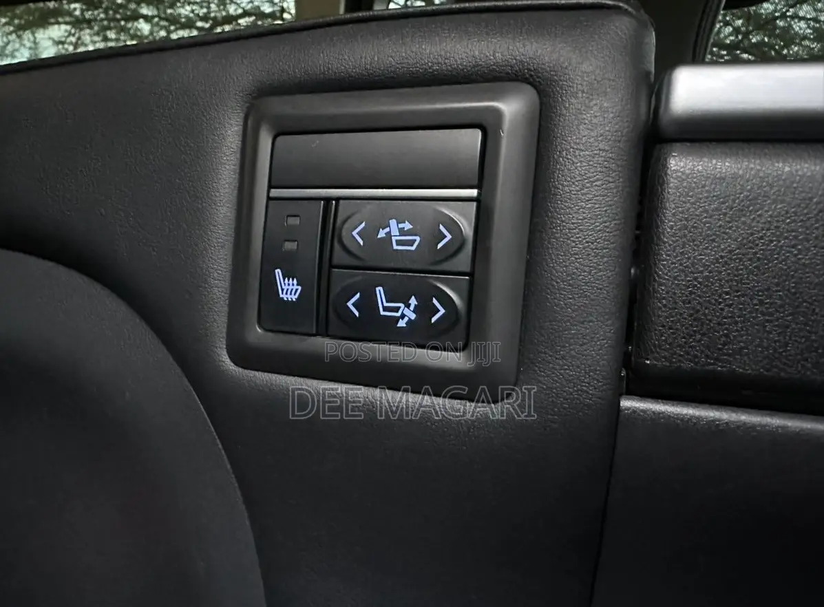 Toyota Quantum 2019 Silver