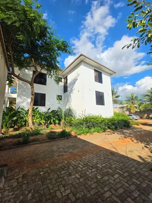 4bdrm House in Goba for sale