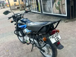 TVS HLX 125 2025 Black