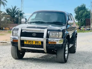 Toyota Hilux Surf 1999 Black