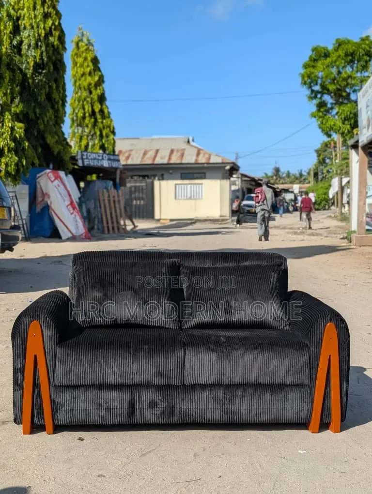 ​Sofa Ya Kisasa (Premium Corduroy) - Mpya Kabisa!