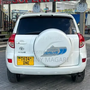 Toyota RAV4 2005 White