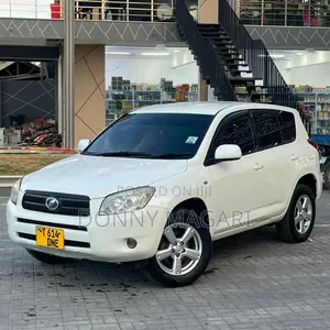 Toyota RAV4 2005 White