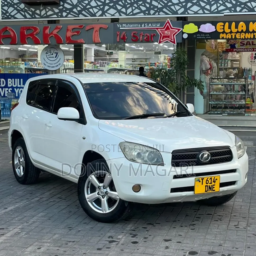 Toyota RAV4 2005 White