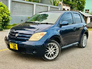 Toyota IST 2003 Blue
