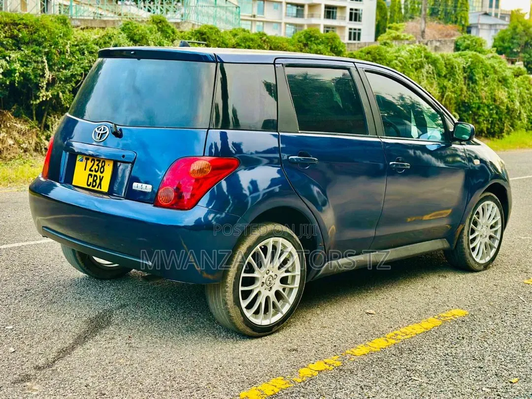 Toyota IST 2003 Blue
