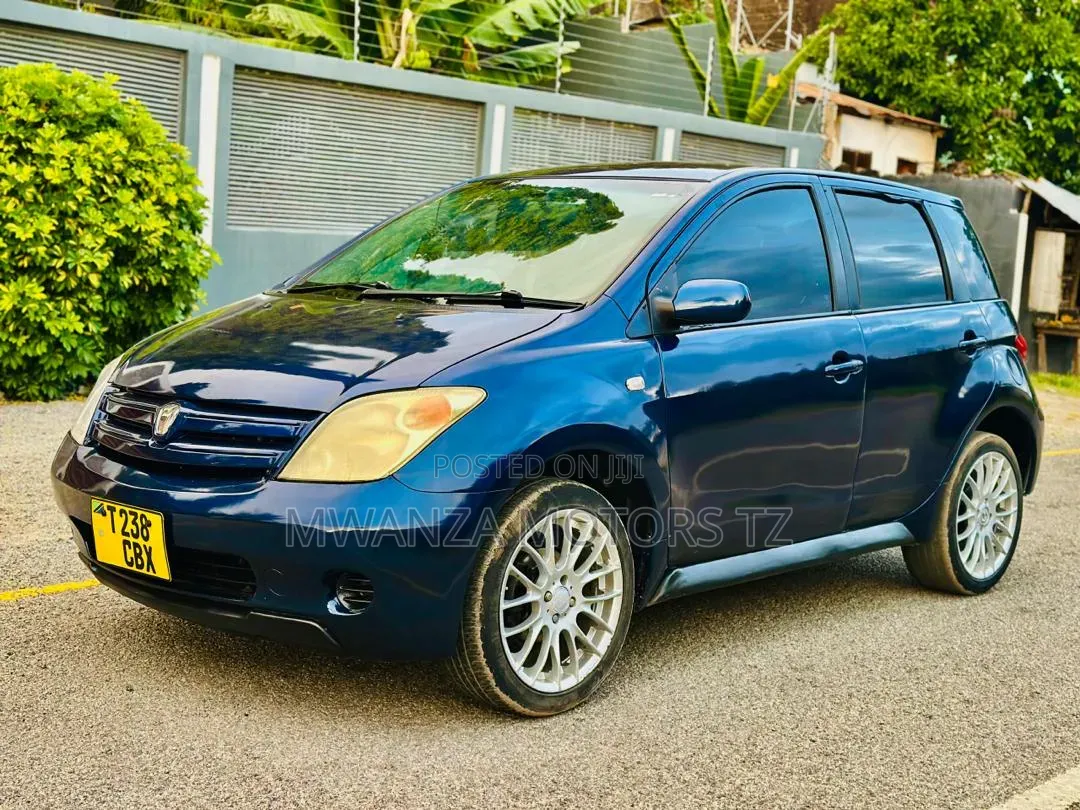Toyota IST 2003 Blue