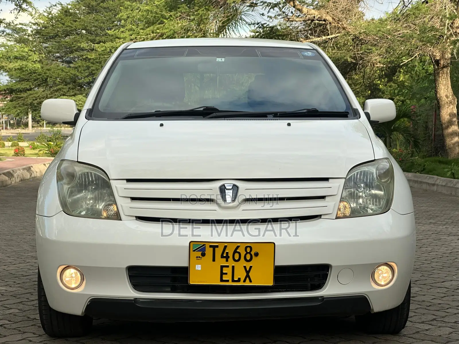 Toyota IST 2004 White