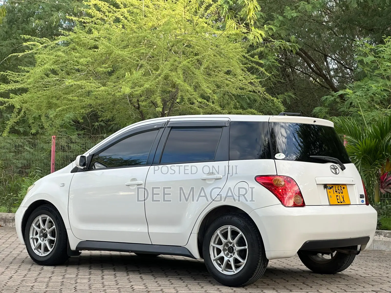 Toyota IST 2004 White